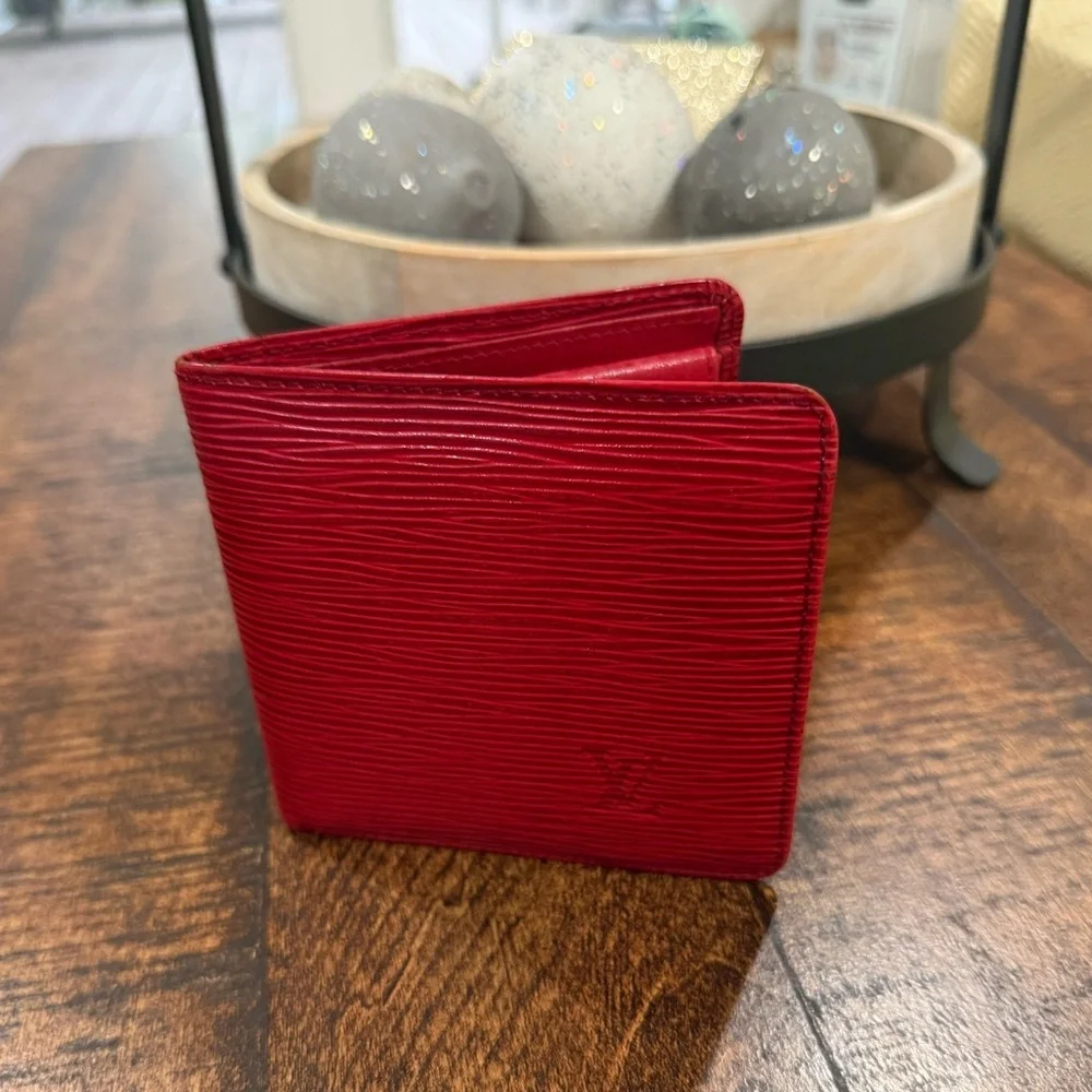 Louis Vuitton Leather Epi Wallet - Picture 5 of 12